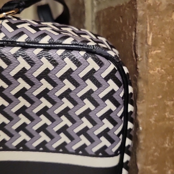 Tory Burch T Crossbody Bag Black - Picture 11 of 11